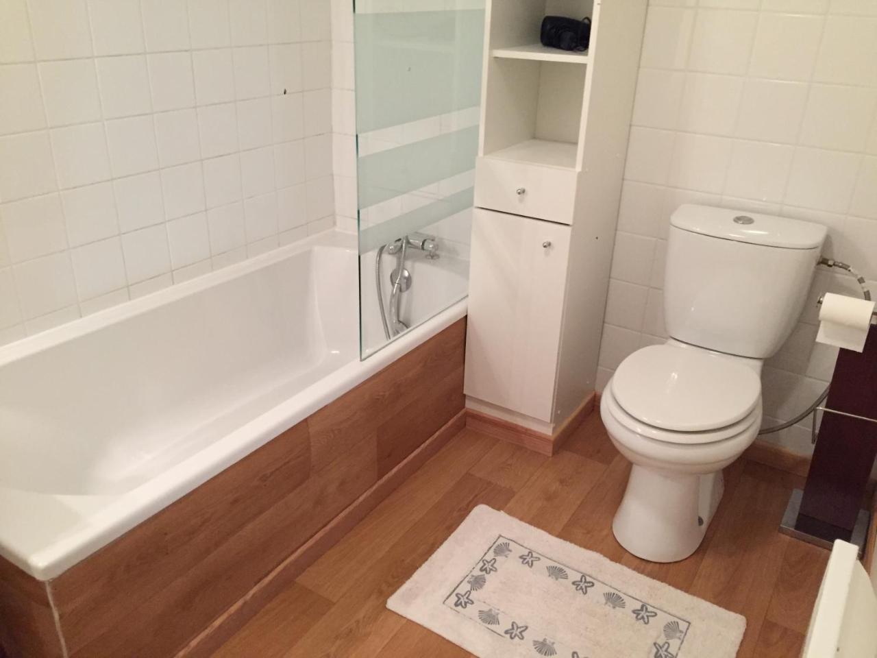 Bed and Breakfast Etang Fleuri Cahagnes Exterior foto